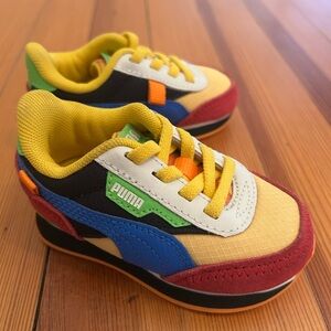 Puma baby/toddler bright multicolor sneakers size 5 like new condition